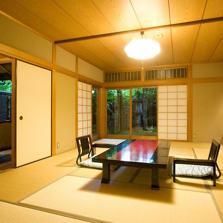 Hotel Ryotei Tanokura Yufu Exterior foto