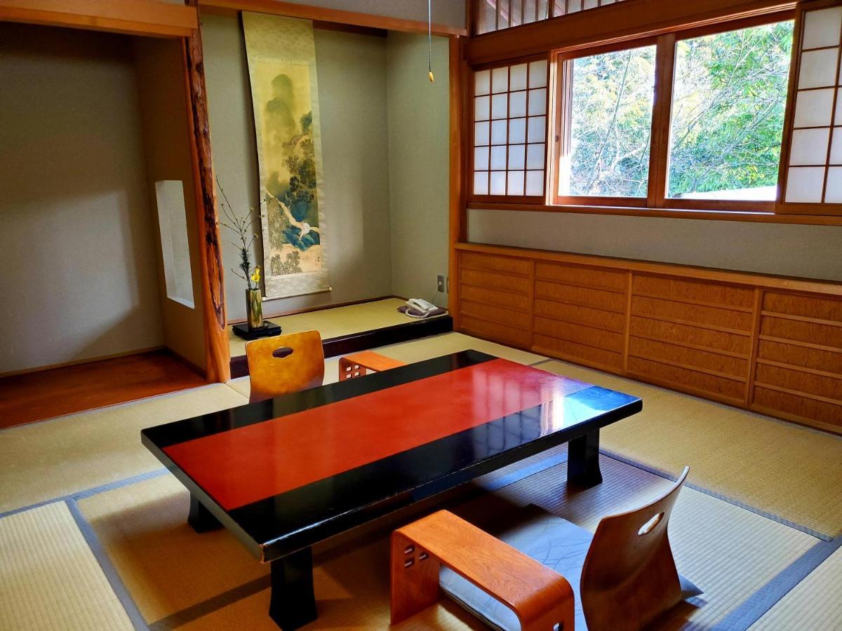 Hotel Ryotei Tanokura Yufu Exterior foto