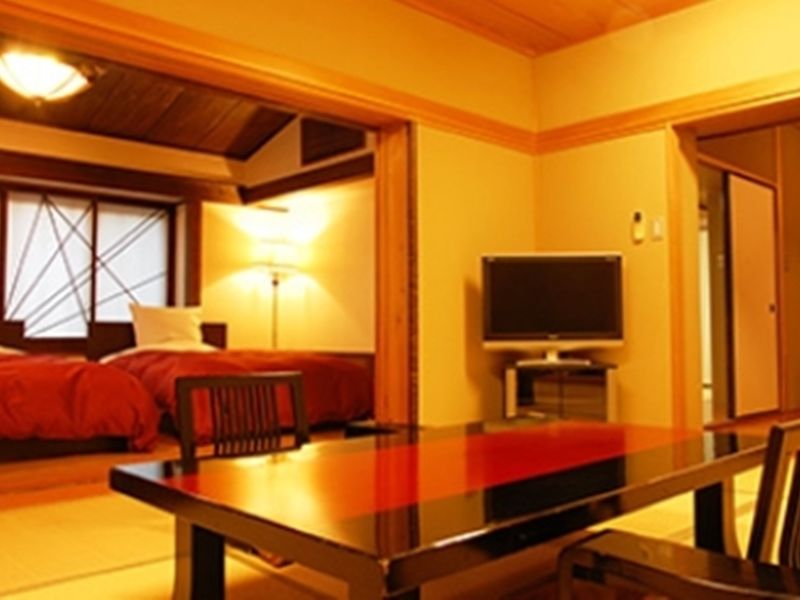 Hotel Ryotei Tanokura Yufu Exterior foto