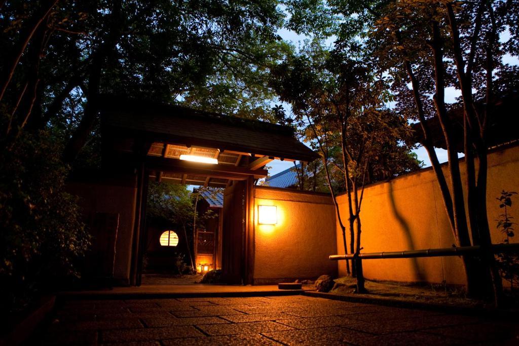 Hotel Ryotei Tanokura Yufu Exterior foto
