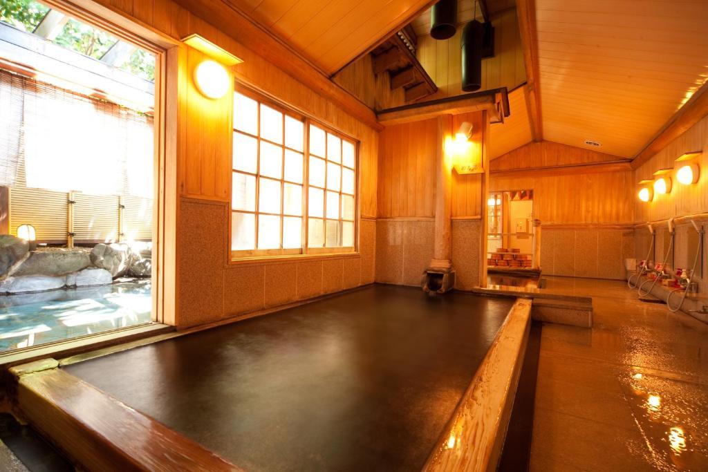 Hotel Ryotei Tanokura Yufu Exterior foto